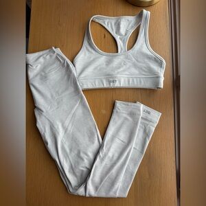 SET Active Formcloud Racerback Bra and Leggings Heather Grey XS